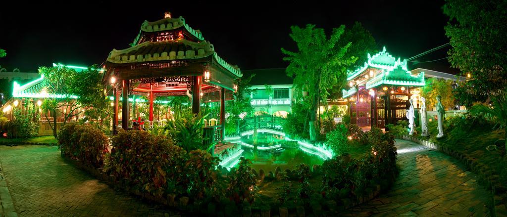 Ngoi Nha Xanh Hotel Da Nang Exteriör bild